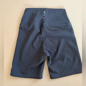 Wilo High-Waisted Navy Bike Shorts